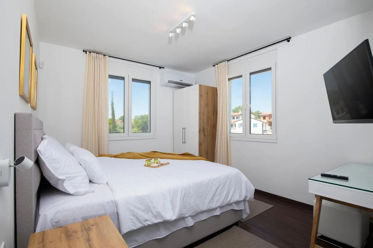 Vila Dolce Bacio Kavran 0*,